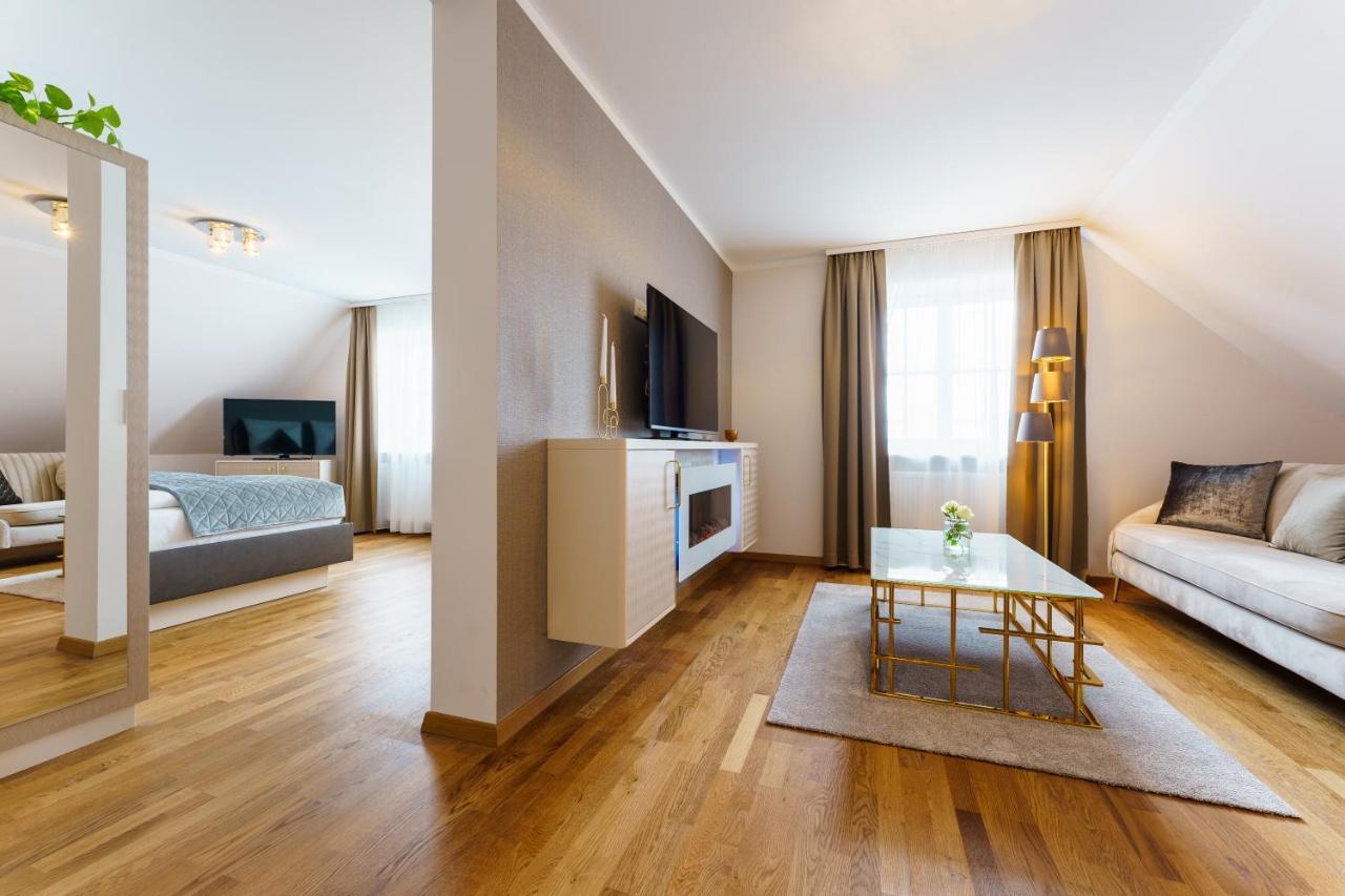 מיירסבורג Hotel Wilder Mann מראה חיצוני תמונה