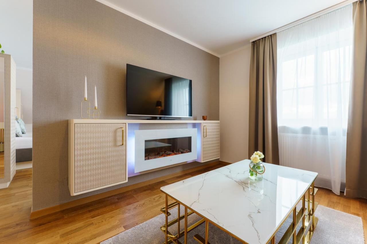 מיירסבורג Hotel Wilder Mann מראה חיצוני תמונה